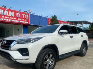 Xe Toyota Fortuner 2.4G 4x2 AT 2021