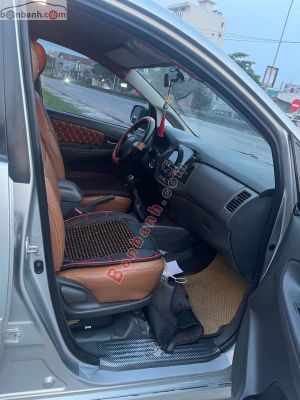 Xe Toyota Innova 2.0E 2012