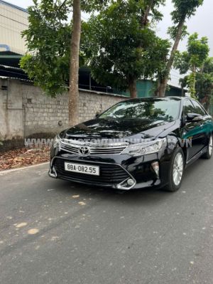 Xe Toyota Camry 2.0E 2018