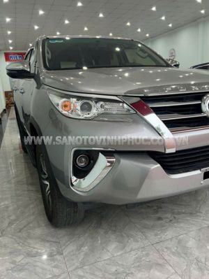 Xe Toyota Fortuner 2.4G 4x2 MT 2018