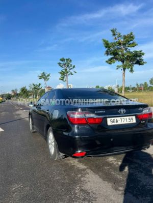 Xe Toyota Camry 2.0E 2016