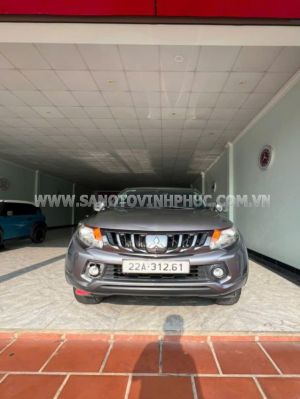 Xe Mitsubishi Triton 4x2 AT 2019