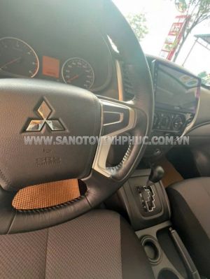 Xe Mitsubishi Triton 4x2 AT 2019
