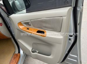 Xe Toyota Innova G 2010