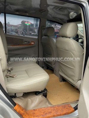 Xe Toyota Innova G 2010