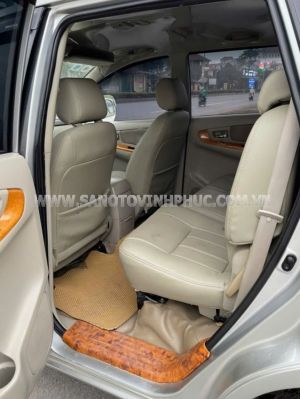 Xe Toyota Innova G 2010