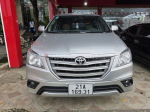Xe Toyota Innova 2.0E 2015