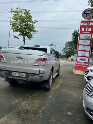 Xe Mazda BT50 2.2L 4x2 AT 2015