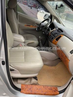Xe Toyota Innova G 2010
