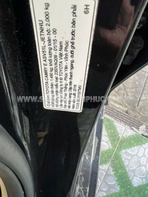 Xe Toyota Camry 2.0E 2016