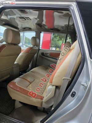 Xe Toyota Innova 2.0E 2015